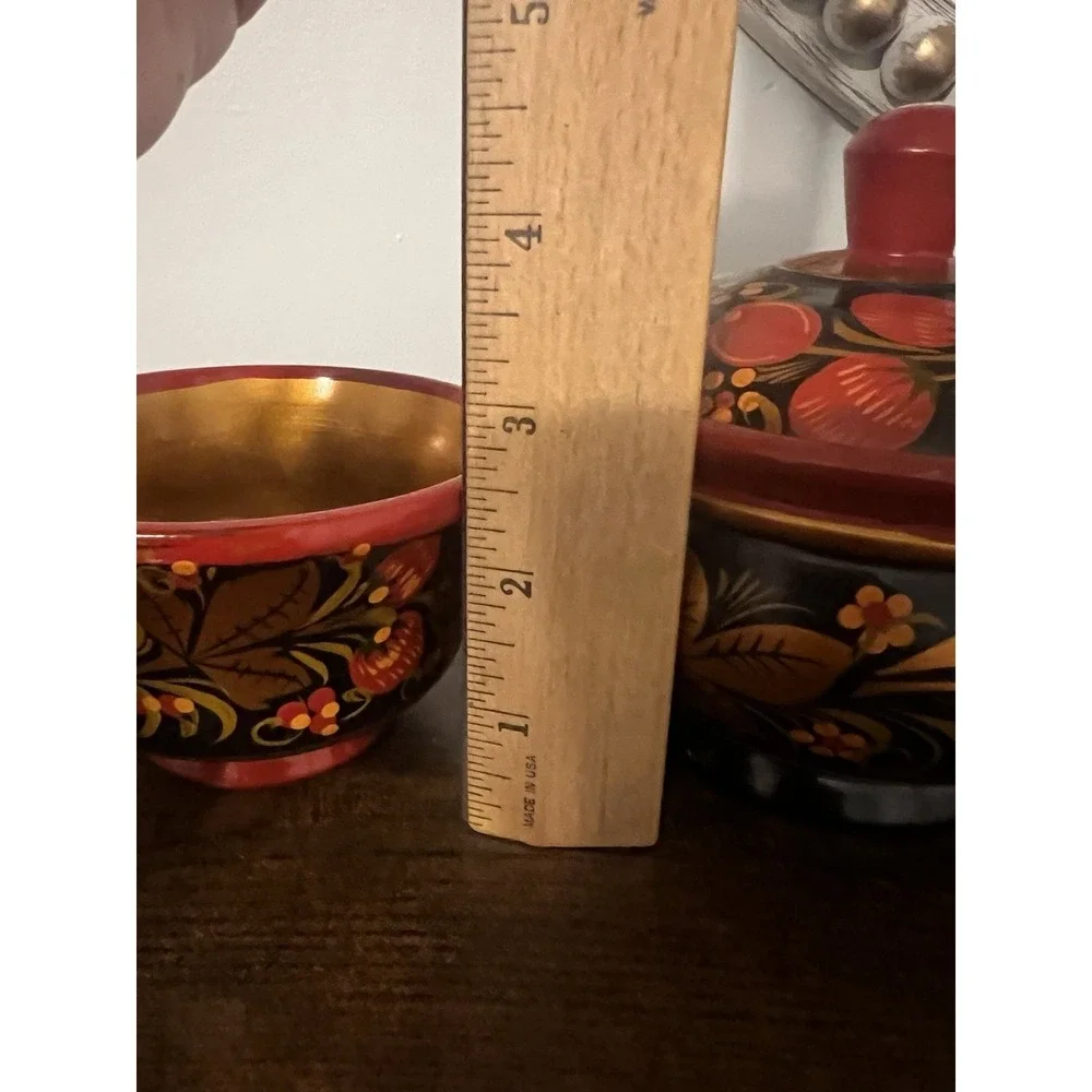 N/A vintage hand